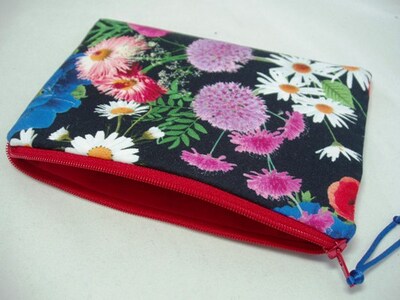 Padded Zipper Cosmetic Jewelry Pouch in Bright Floral Collage Print - image6